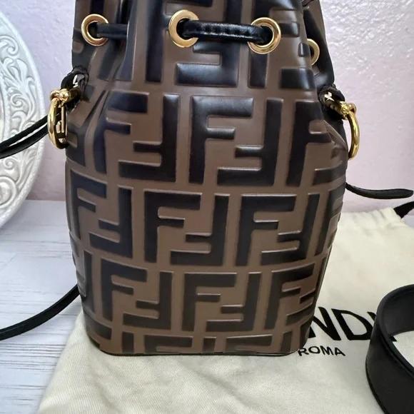 Fendi Mon Tresor Mini Bag Authentic - Picture 2 of 16